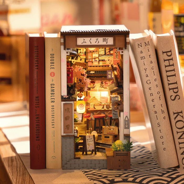 Rolife TGB11 Vallée des Vins Sakura — Book Nook LED 249 pièces