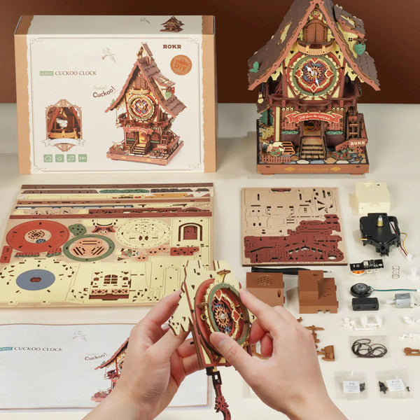 Maquette bois Horloge à Coucou
