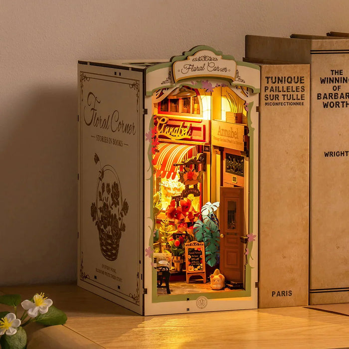 Book nook | Le Fleuriste