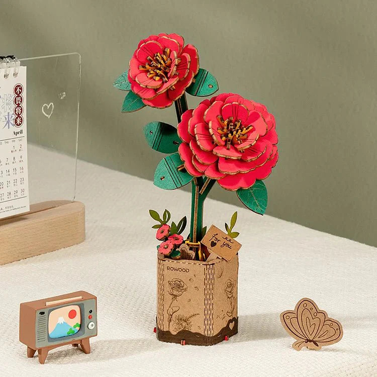 Maquette de fleur camélia rouge en bois Rowood TW031
