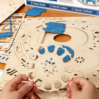 pieces en bois du globe terrestre