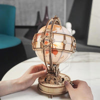 Rokr | Maquette Bois Globe Lumineux à LED